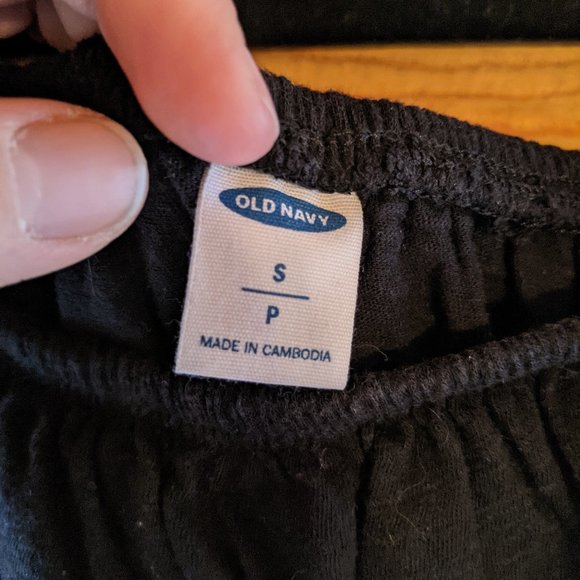 Black Old Navy Off Shoulder Top - Size S - Picture 2 of 5